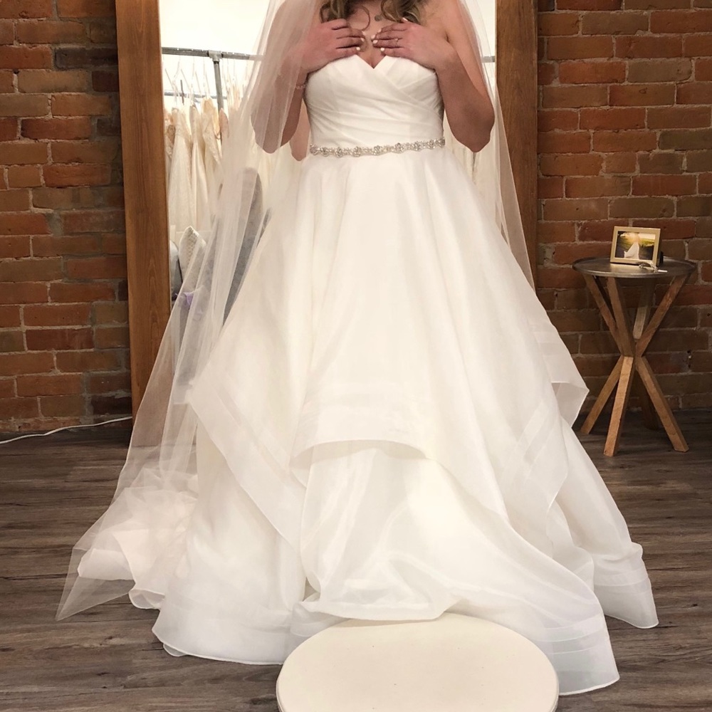 Essence of Australia Wedding Dress